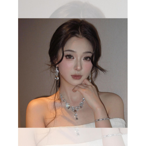 閃耀千金~超閃銀色水滴流蘇項鍊高級感氣質晚宴誇張新娘禮服配飾