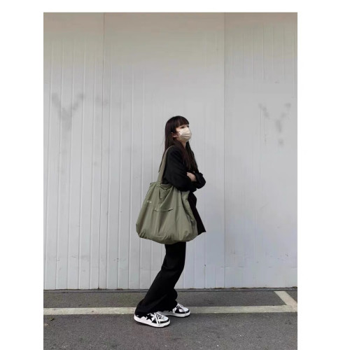 機能春秋原創簡約單肩托特包 防潑水輕便手提大容量收納通勤包包