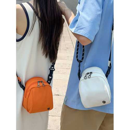 2025新款潮時尚洋氣簡約日韓純色休閒包青年男女同款單肩包斜後後背包