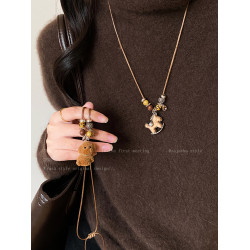 木質小馬項鍊女秋冬輕奢高級感長款吊墜毛衣鏈小衆設計感衣服配飾