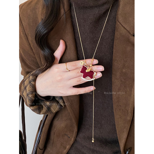 紅色絲絨小馬吊墜項鍊女2026年新款本命年輕奢高級毛衣鏈馬年配飾