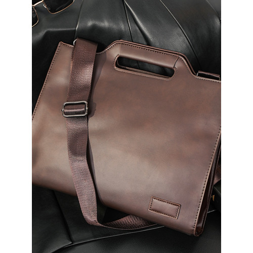 原創新款手提包單肩包青年斜後後背包男士商務公文包定型信封文件包