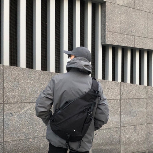 韓國高街工裝斜後後背包潮牌尼龍運動休閒包多功能單肩包男機能斜後後背包