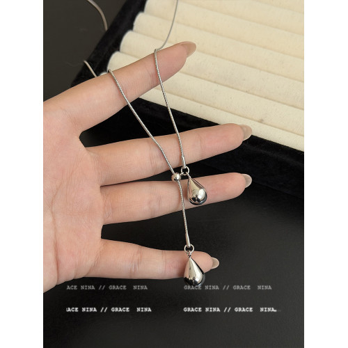 銀色水滴吊墜抽拉項鍊女秋冬長款毛衣鏈配飾輕奢高級感2026新款 銀色水滴吊墜抽拉項鍊女秋冬長款毛衣鏈配飾輕奢高級感2026新款