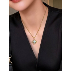 長款老錢風金色四葉草項鍊女高級感輕奢小衆十字架吊墜鎖骨毛衣鏈