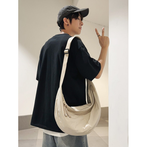 男士2026新款斜後後背包單肩包大容量斜後後背包包黑色餃子包潮牌ins布包