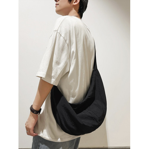 男士2026新款斜後後背包單肩包大容量斜後後背包包黑色餃子包潮牌ins布包