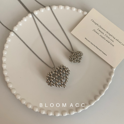 韓國ins博主簡約百搭銀色串珠立體愛心吊墜毛衣鏈項鍊長款衛衣鏈 韓國ins博主簡約百搭銀色串珠立體愛心吊墜毛衣鏈項鍊長款衛衣鏈