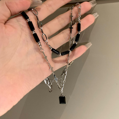 2025年新款黑色項鍊女雙層甜酷鎖骨鍊頸鏈網紅輕奢小衆配飾毛衣鏈