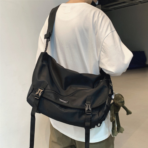 斜後後背包男士潮牌大容量工裝風單肩包ins潮男運動挎包時尚機能後後背包