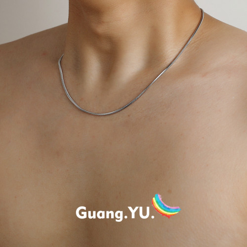 GuangYu簡約氣質銀色蛇骨鏈男小衆鈦鋼細項鍊女鎖骨鍊百搭素鏈子 GuangYu簡約氣質銀色蛇骨鏈男小衆鈦鋼細項鍊女鎖骨鍊百搭素鏈子