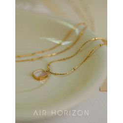 輕奢項鍊女高級感小衆天然白貝母方形吊墜秋冬長款高檔毛衣鏈配飾