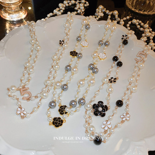 小香風山茶花數字5珍珠毛衣鏈長款項鍊輕奢小衆秋冬曡戴頸鏈配飾