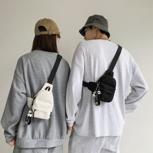 男士胸包潮流ins日系小挎包個性時尚潮牌斜後後背包男休閒迷你手機包