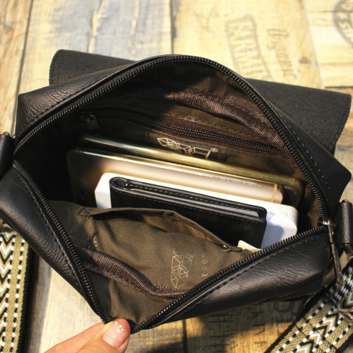 日系復古郵差包小挎包單肩拉鍊繙蓋後後背包小方包休閒斜胸包潮男包包