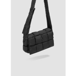 2026新款羽絨包編織小衆高級感小包潮牌春夏斜後後背包男