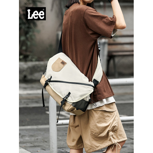 Lee斜後後背包男潮牌單肩包女後後背包日系郵差包休閒百搭大容量2026挎包