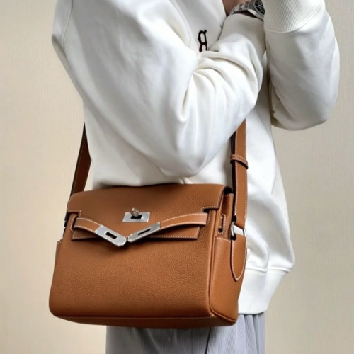 頭層togo牛皮凱莉郵差包messenger男士百搭復古單肩斜背馬鞍女包