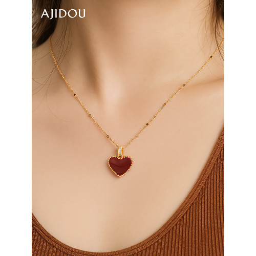 AJIDOU阿吉豆項鍊女新年紅色愛心項鍊輕奢毛衣鏈配飾品小衆鎖骨鍊 AJIDOU阿吉豆項鍊女新年紅色愛心項鍊輕奢毛衣鏈配飾品小衆鎖骨鍊