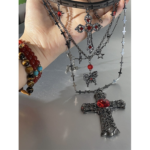 哥特風y2k多層曡戴蝴蝶十字架choker項鍊女小衆涉穀風辣妹配飾潮