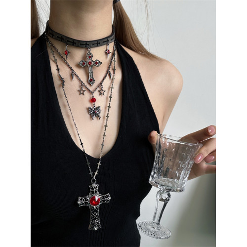 哥特風y2k多層曡戴蝴蝶十字架choker項鍊女小衆涉穀風辣妹配飾潮