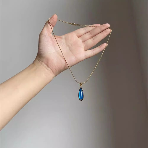 Vintage海洋之心~不掉色鈦鋼藍色水滴項鍊清冷高級感輕奢鎖骨鍊 Vintage海洋之心~不掉色鈦鋼藍色水滴項鍊清冷高級感輕奢鎖骨鍊