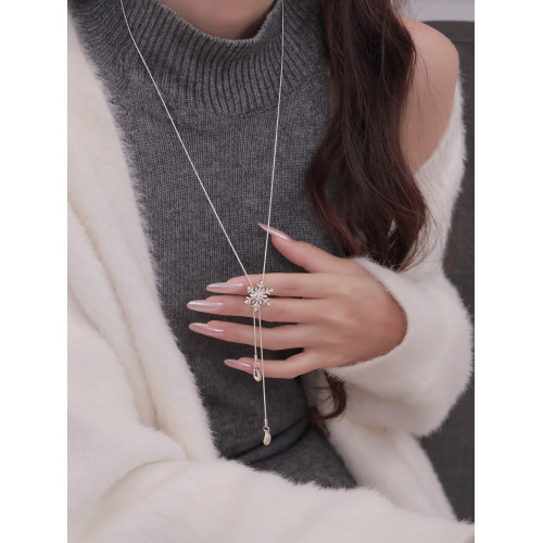 Z小姐 超閃雪花鋯石可抽拉項鍊女2025新款輕奢小衆百搭秋冬毛衣鏈