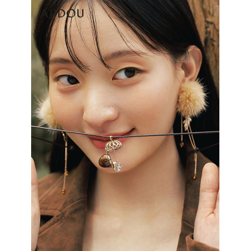 AJIDOU阿吉豆森林來信系列可愛棕色橡果吊墜可調節設計毛衣鏈項鍊