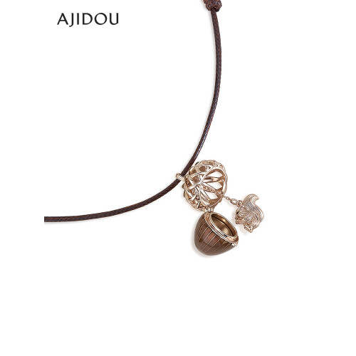 AJIDOU阿吉豆森林來信系列可愛棕色橡果吊墜可調節設計毛衣鏈項鍊
