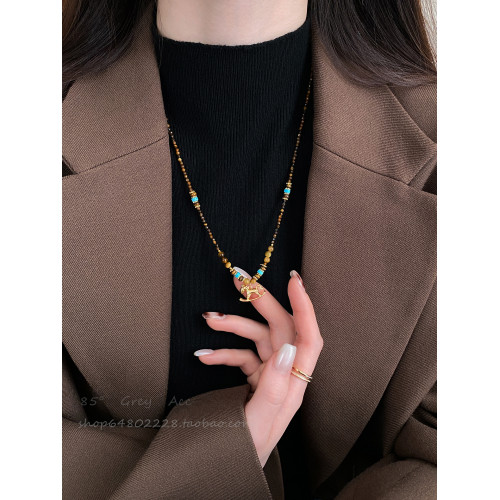 咖色串珠美拉德小馬項鍊女2026新款輕奢高級鎖骨鍊小衆復古毛衣鏈