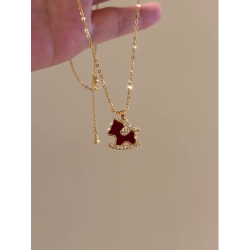 馬上有錢~新中式紅色小馬項鍊女款2026新款輕奢小衆本命年鎖骨鍊