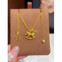 沙金爆閃碎冰冰馬上有錢金色木馬項鍊小馬銅錢手鏈曡戴高級鎖骨鍊