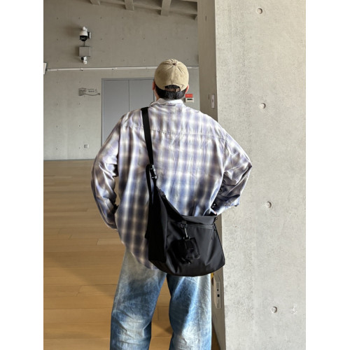 YUEN設計款尼龍防水耐磨單肩斜背機車包男女大容量郵差街頭挎包潮