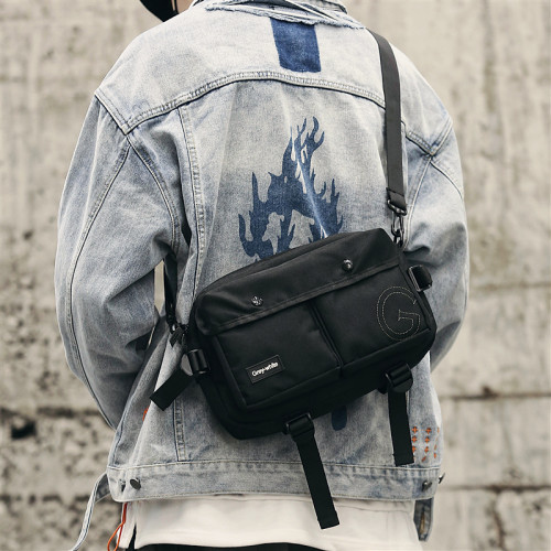 斜後後背包男士時尚潮牌工裝包ins潮機能運動挎包男生百搭斜背單肩包