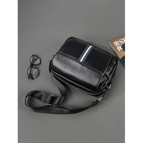 新款男士單肩包 休閒斜後後背包 橫款時尚男生後後背包潮流皮質斜後後背包男包