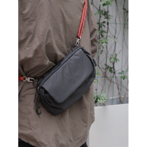 巨好用~奧利奧千層軟殼輕行包~男女中性款多拉鍊磁吸斜後後背包防潑水