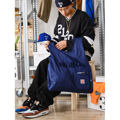 Battles 夾棉刺綉輕便大容量單肩包手提包托特包男女