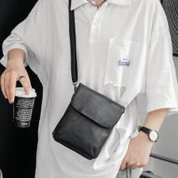 2026新款男士小挎包休閒皮質男包包戶外運動腰包單肩包韓版潮男包