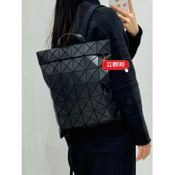 新款學院風雙肩後後背包男女同款幾何菱格輕便休閒書包大學生電腦包