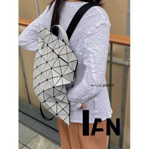 新款學院風雙肩後後背包男女同款幾何菱格輕便休閒書包大學生電腦包