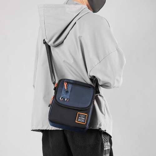 大號單肩包潮牌牛津布運動小後後背包男士斜後後背包新款多功能通勤男掛包