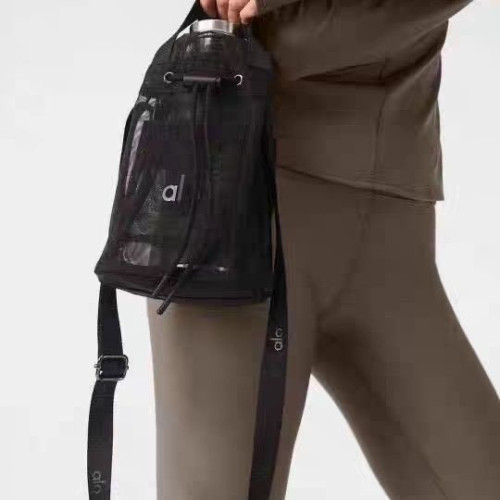 運動健身瑜珈手提單肩小挎包女大容量斜背水桶收納包