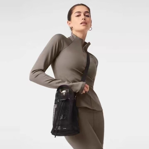 運動健身瑜珈手提單肩小挎包女大容量斜背水桶收納包