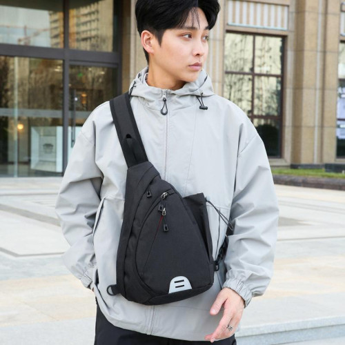 胸包男2026新款潮單肩包男士大容量休閒包斜後後背包運動水滴包三角包