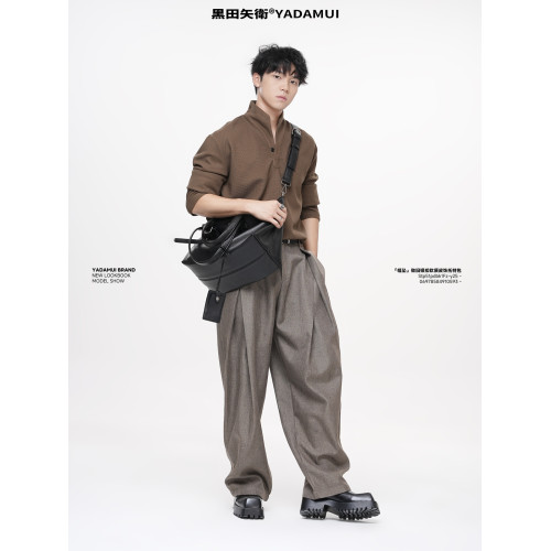 黑田矢衛「幅墜」軟皮小衆高級感通勤男生女斜後後背包單肩手提托特包