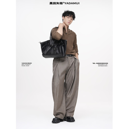 黑田矢衛「幅墜」軟皮小衆高級感通勤男生女斜後後背包單肩手提托特包