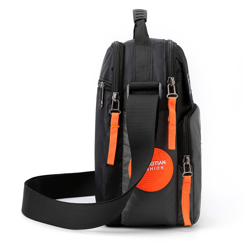 斜後後背包男潮款男士包包新款時尚單肩包休閒潮流挎包男大容量後後背包男