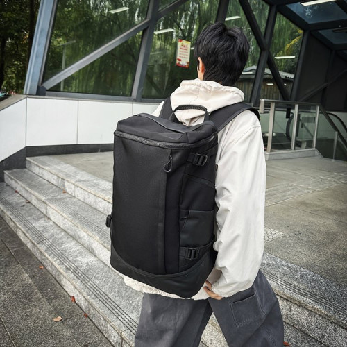 2025新款旅行雙肩包男大容量戶外設計感小衆後後背包男學生書包潮通勤