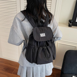 簡約輕便學生雙肩包女2025新款休閒百搭大容量外出後後背包時尚通勤包