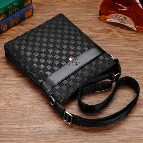 單肩包男格子壓花男士包小方包手提包商務簡約休閒斜後後背包生日禮物